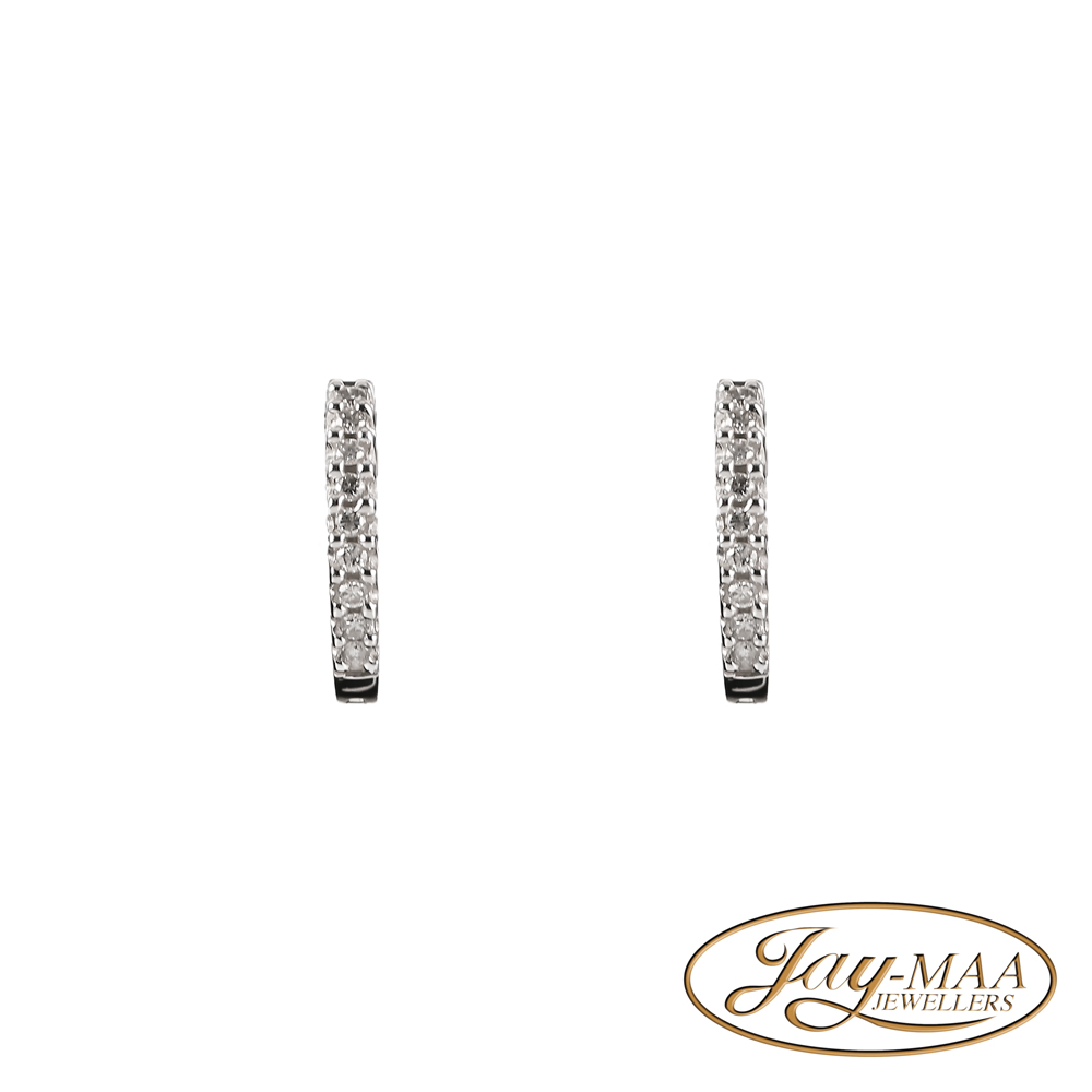Jewellery-Ad-Social-Media-Jay-Maa-Jewellers-White-Gold-Diamond-Earrings-01-Front Jewellery-Ad-Social-Media-Jay-Maa-Jewellers-White-Gold-Diamond-Earrings-01-Front